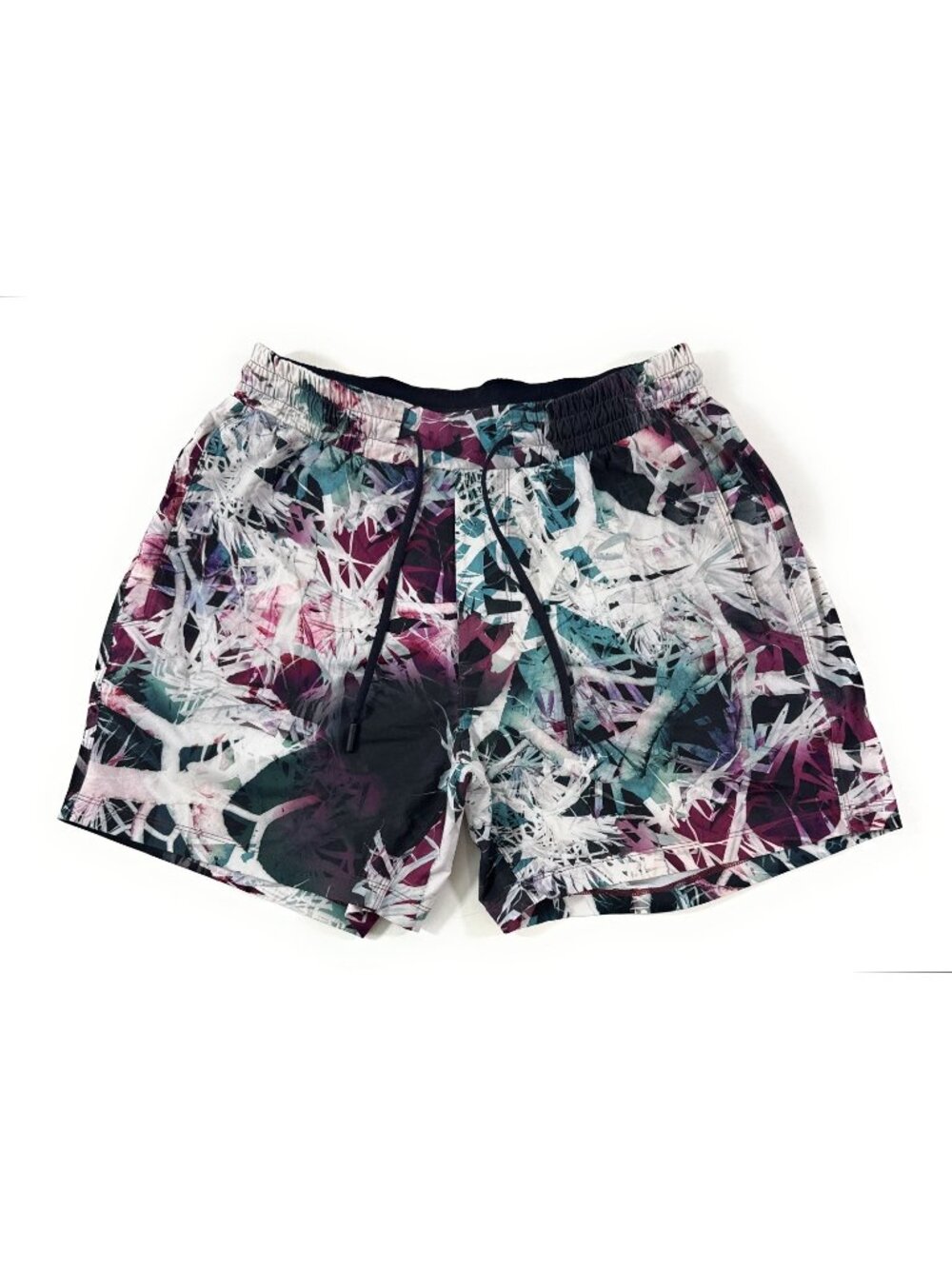 Lululemon Mens Swim Short 5” Size Medium Lined  Active Gym Beach
